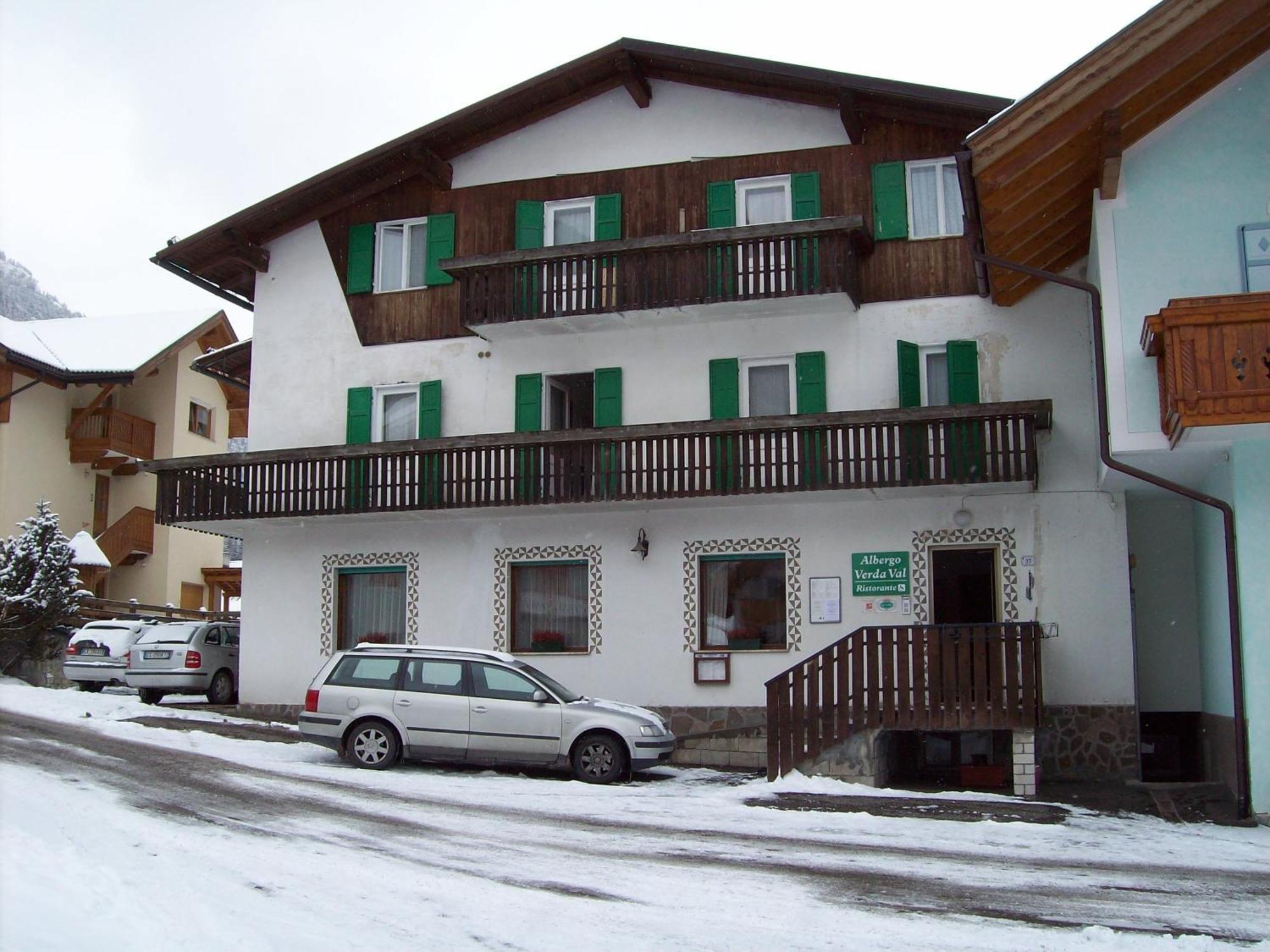 Verda Val Campitello di Fassa Esterno foto