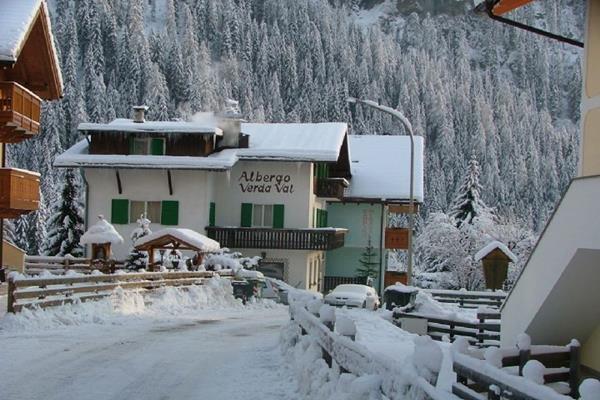 Verda Val Campitello di Fassa Esterno foto